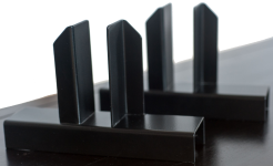 Podstawy podłogowe / nóżki uniwersalne do paneli Radius+ Czarne